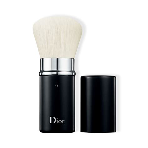 Dior Backstage Kabuki Brush 17 